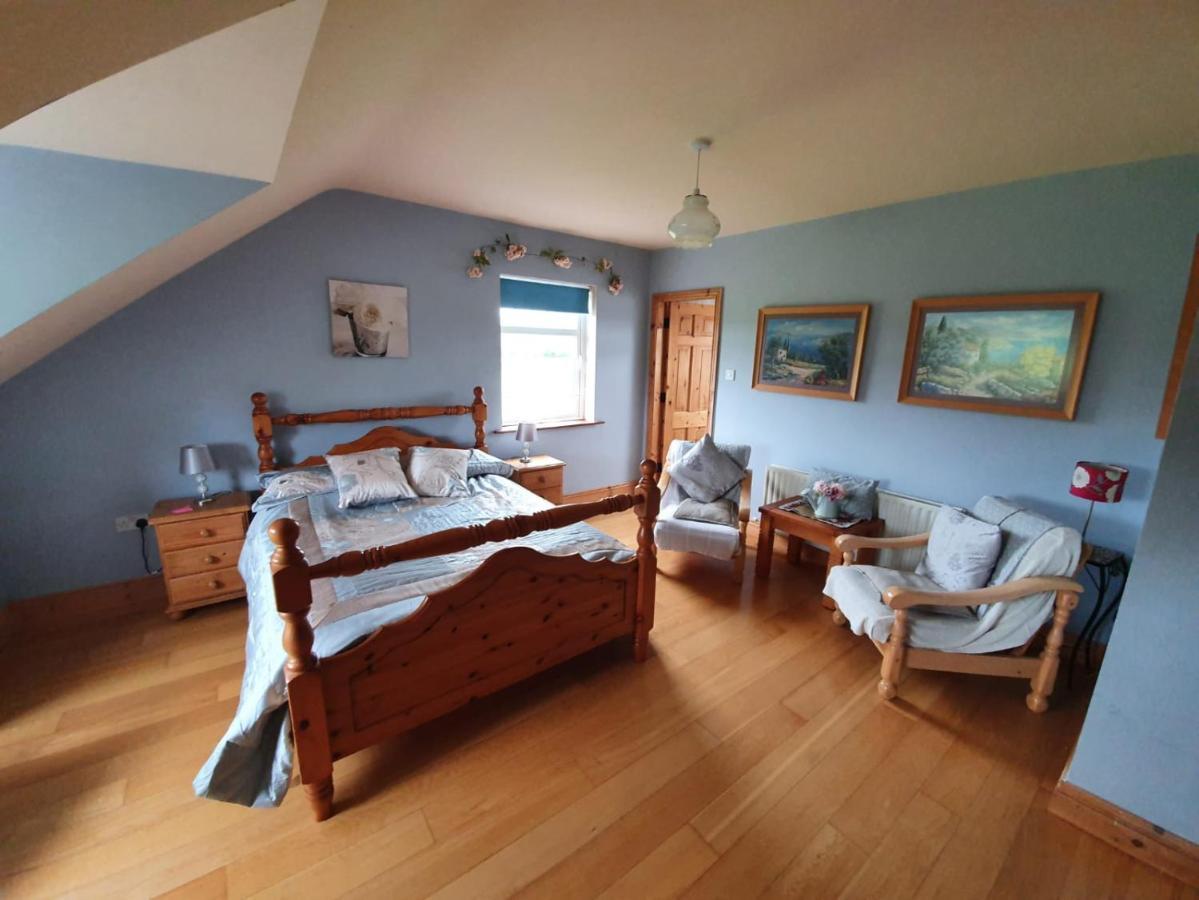 Wild Atlantic Stays Castlemaine Extérieur photo
